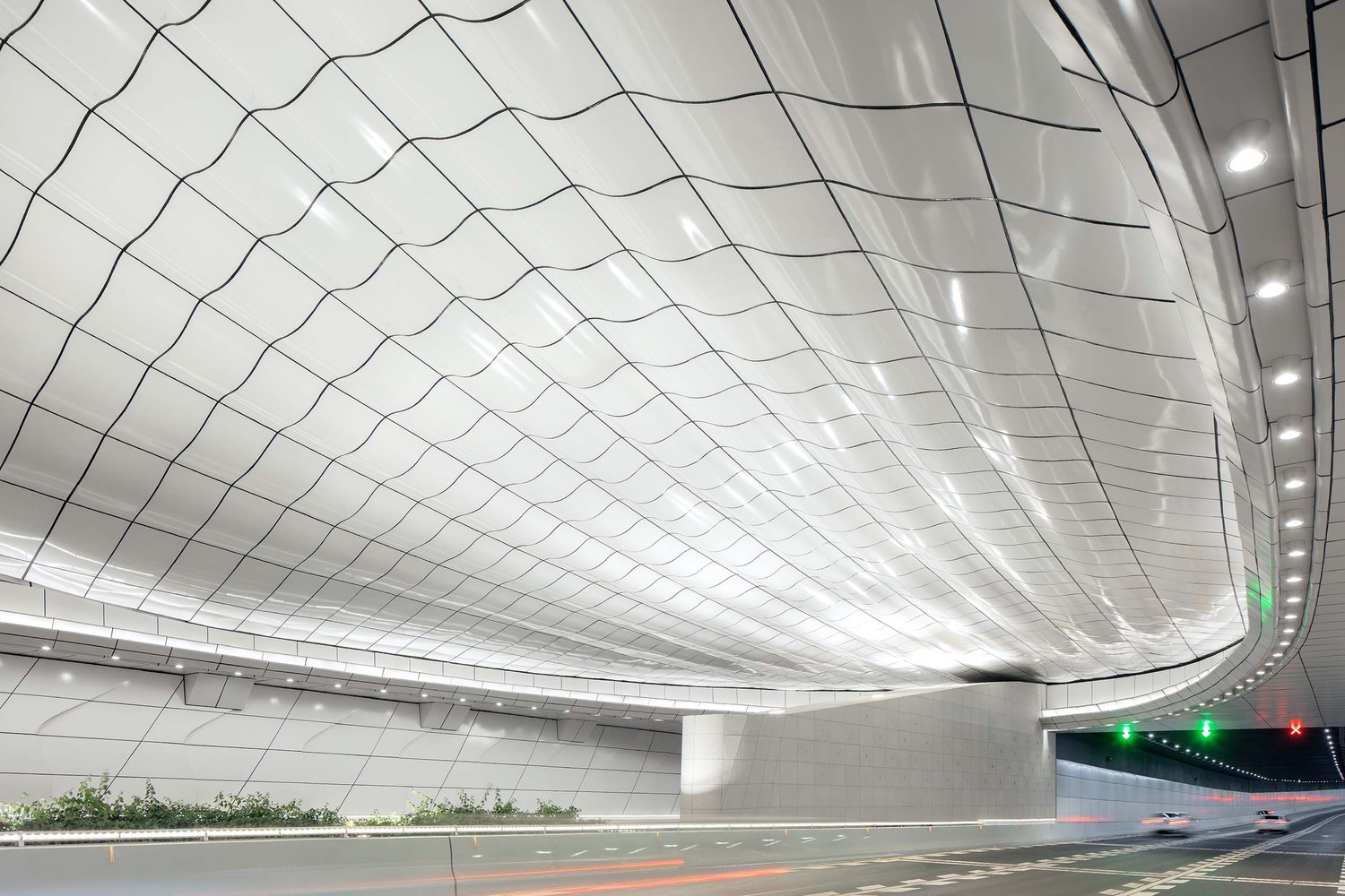 ?？谖拿鳀|隧道光過渡設(shè)計(jì)